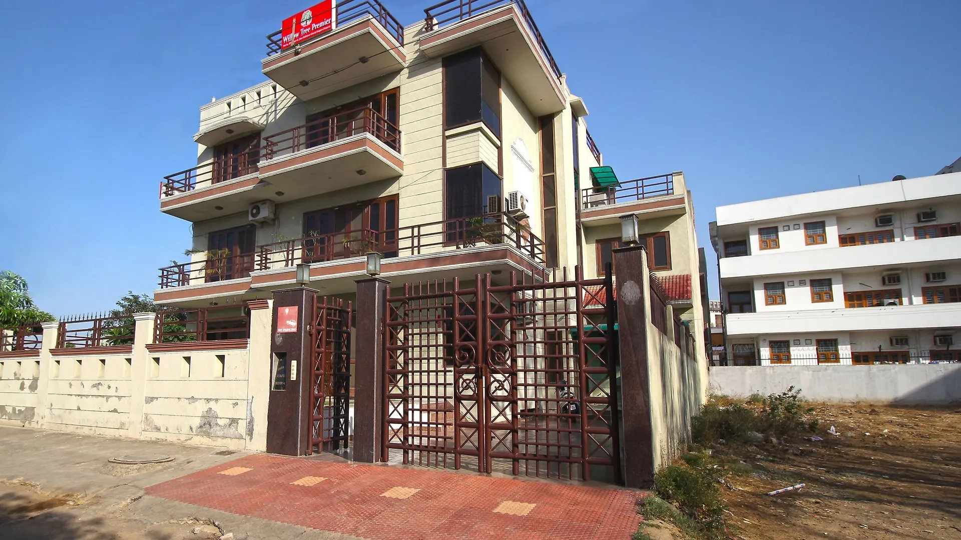 Oyo 4814 Vatika Residency 호텔 구르가온